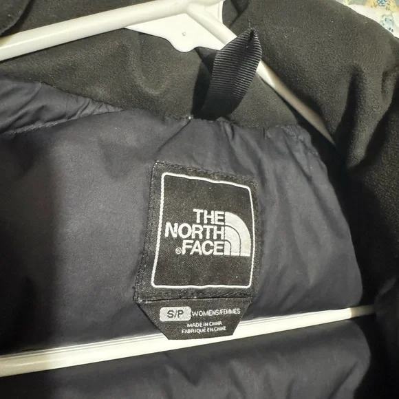 The North Face Charcoal Puffer Vest - Picture 6 of 7